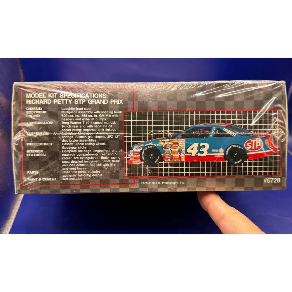1990 AMT ERTL Richard Petty STP Grand Prix #43 1/25 Model #6728 Factory Sealed